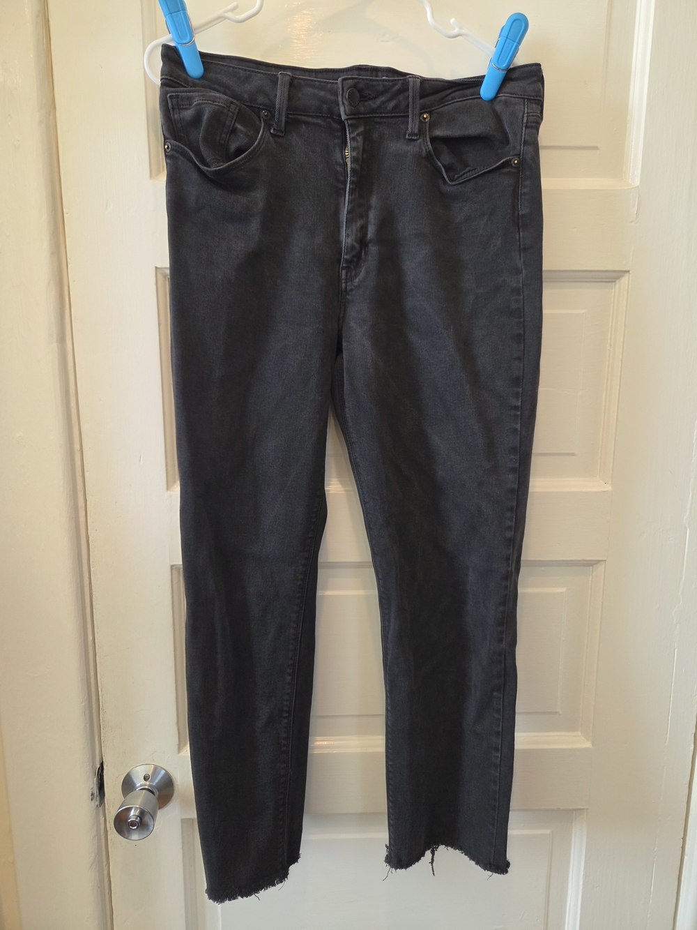 Women's Black Straight-Leg Jeans